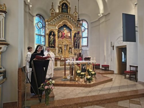 Foto 1 von 12